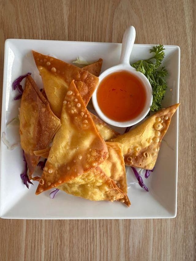 Fried Wontons (8).
